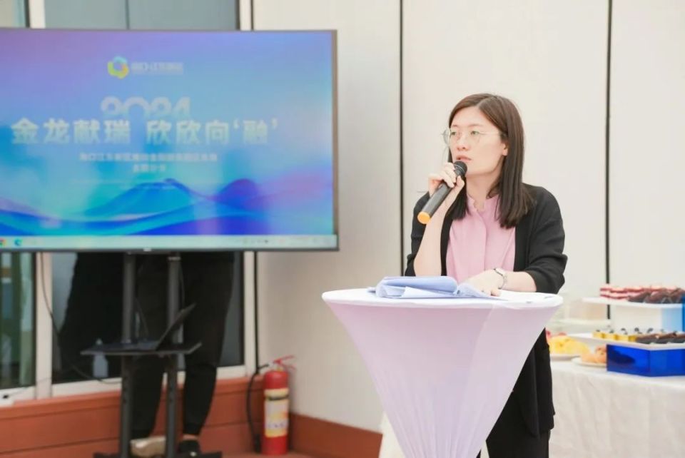 活动现场,海口江东新区管理局党委副书记,局长张笑寒在致辞中首先对