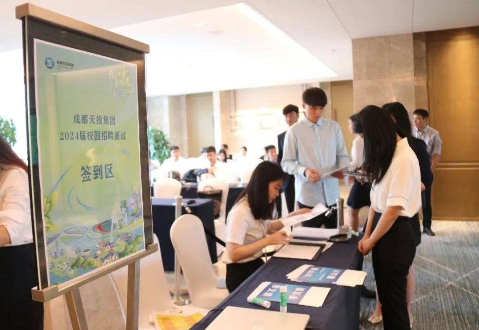 这个大学生实践基地，正式挂牌_腾讯新闻