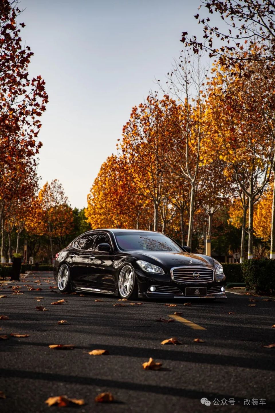 因为颜值而购入的英菲尼迪m25l,改装后vip范直接拉满
