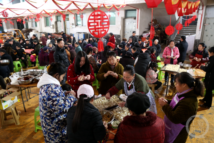 《濃情餃子宴》組照一 何曉蓉 攝於雲陽縣石門鄉興柳村《濃情餃子宴