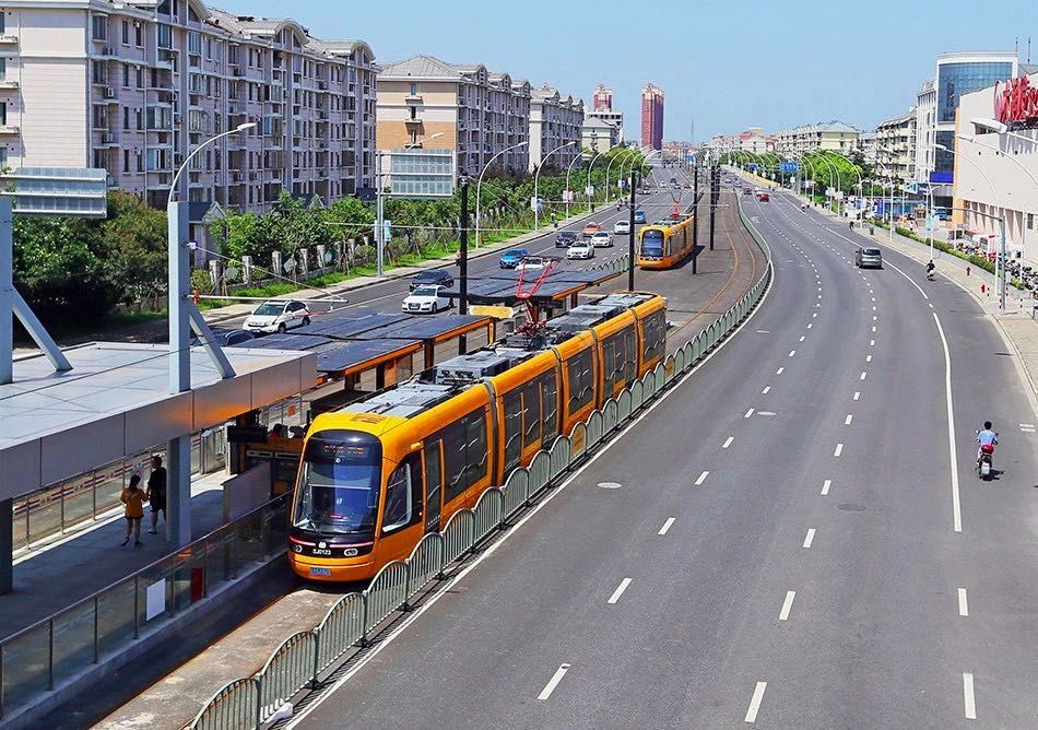 原来上海交通有这些明媚的黄色