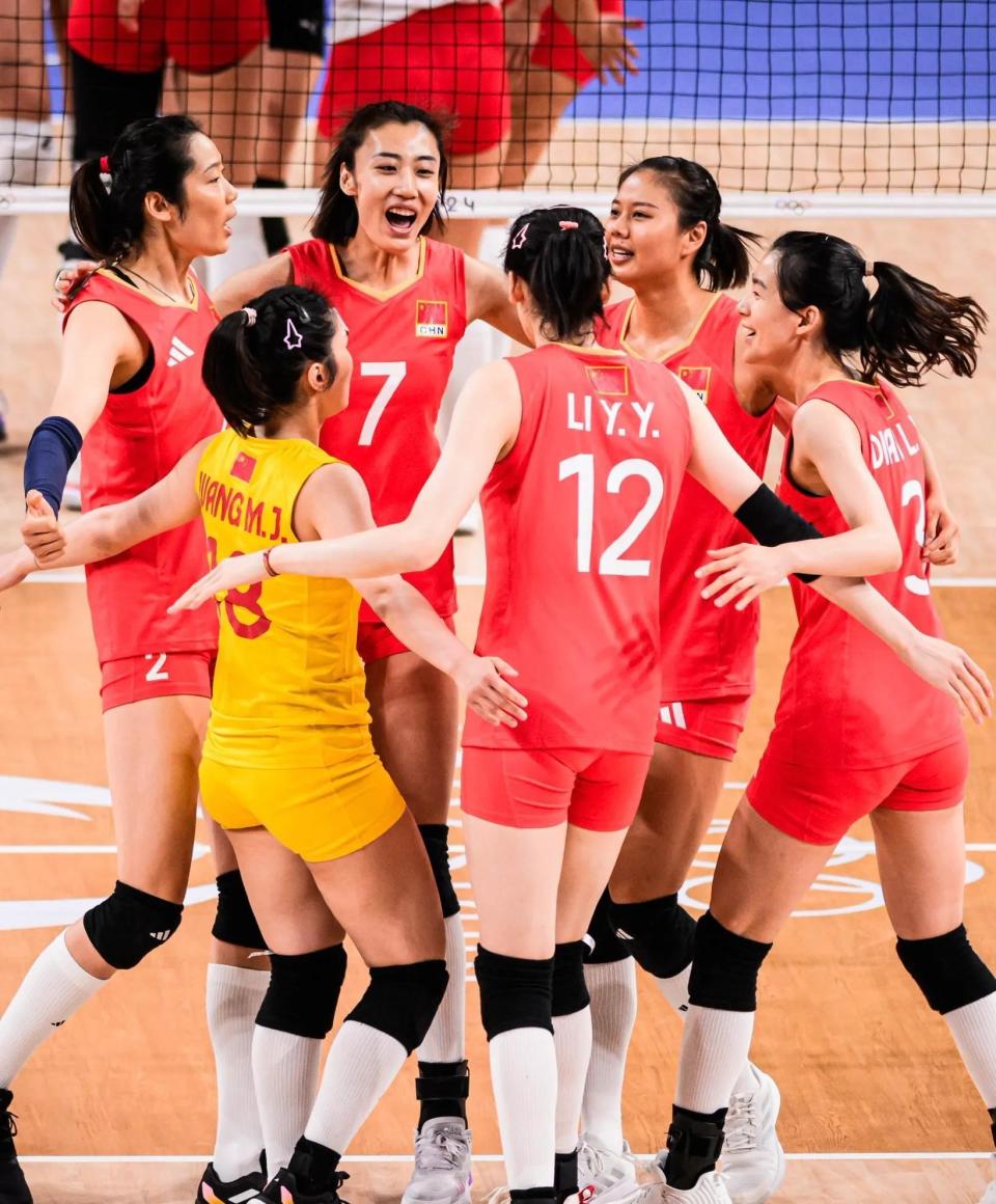 好教练太重要!郎平陈忠和有能力但被甩锅!中国女排下个主帅在哪