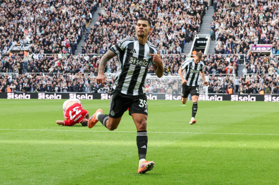 巴媒：纽卡给吉马良斯1500万欧年薪，要续约到2030年