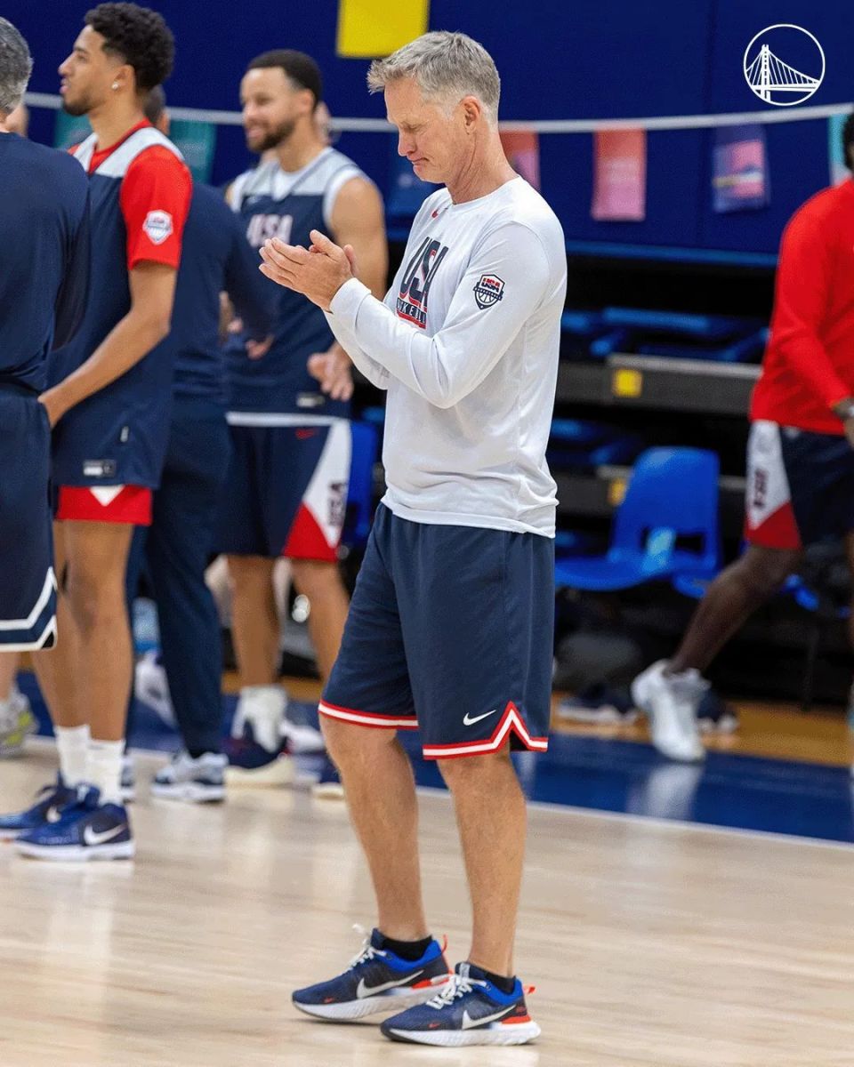 库里谈是否计划整个生涯一直为勇士效力_腾讯新闻