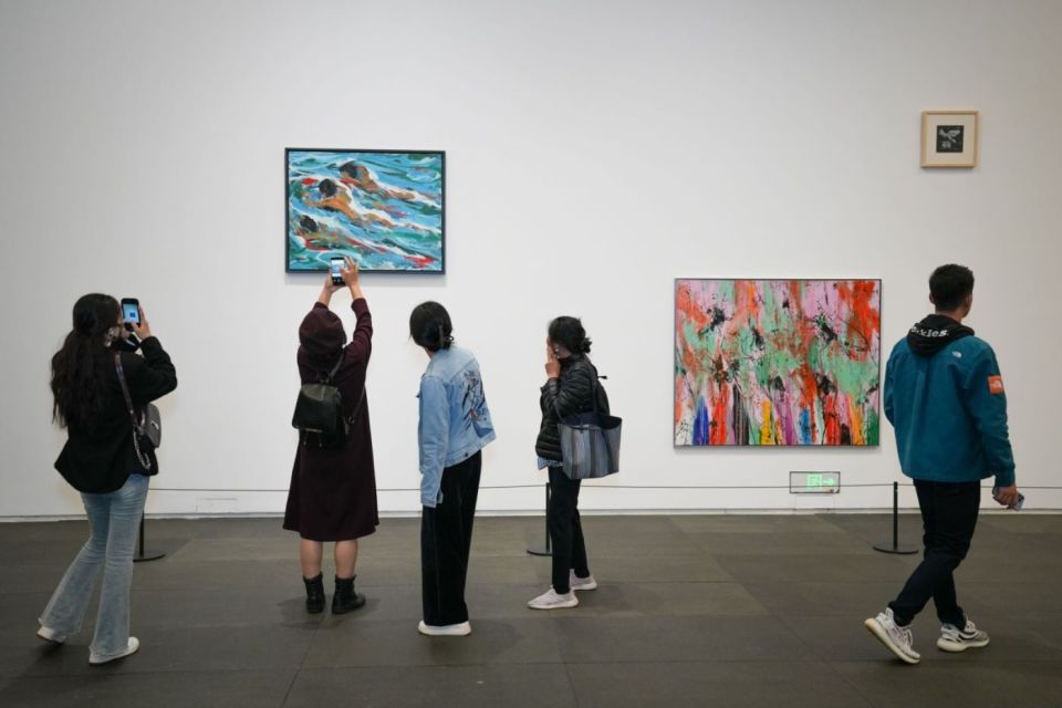 视频深圳美术馆新馆上新啦首个欧洲艺术家个人画展将展至5月26日