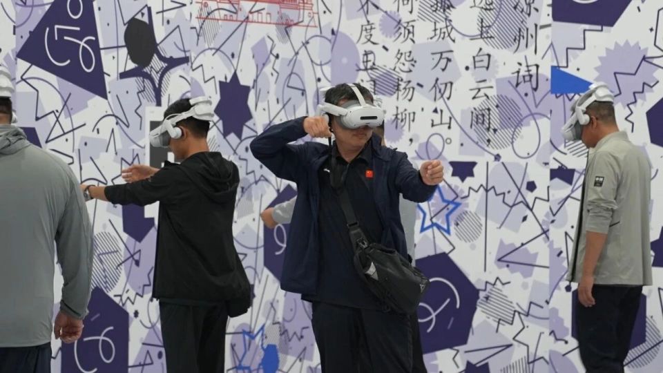 科技 “解锁” 千年雄关！玉门关XR体验打造暑期文旅新场景_腾讯新闻