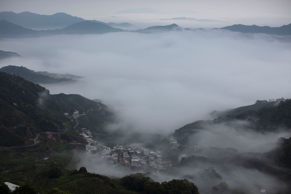 潮州凤凰山乌岽村图片