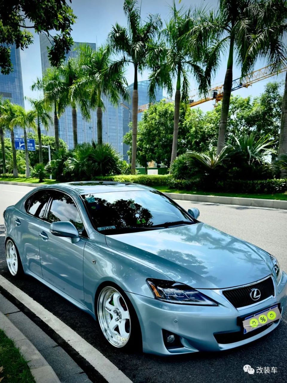 气动姿态风的雷克萨斯is250,简简单单改一番就能很帅