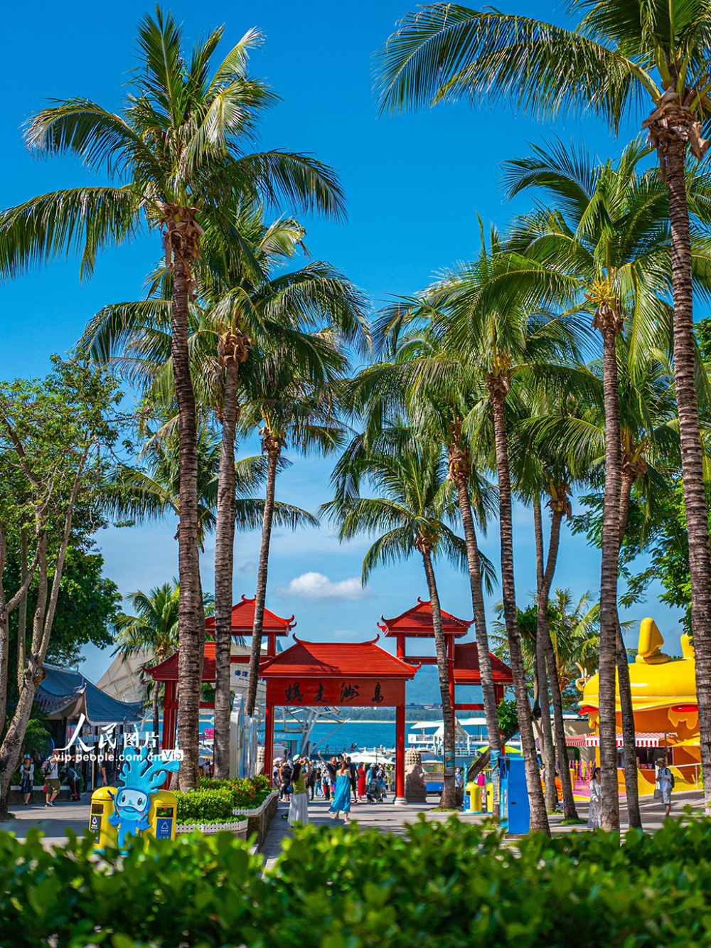 海南三亚:秋冬海岛游升温 蜈支洲岛人气旺