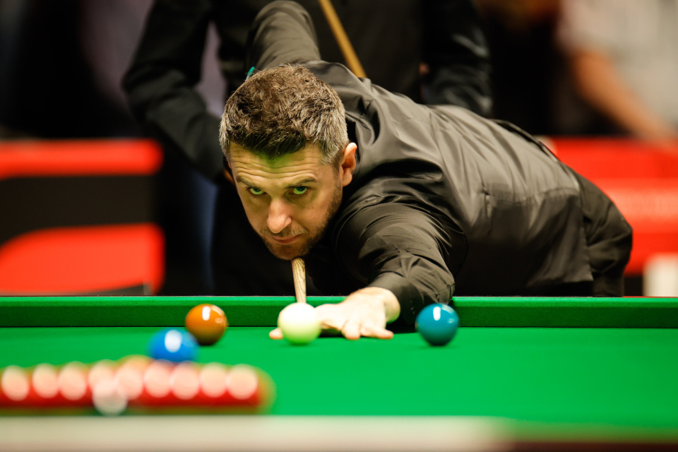 15斯诺克大爆冷门3大世界冠军一轮游中国选手连造惊喜