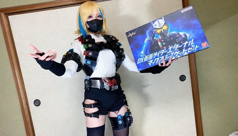 假面骑士E哥骑士娘秀等比例马甲玩具 又大又白又懂人心的E哥