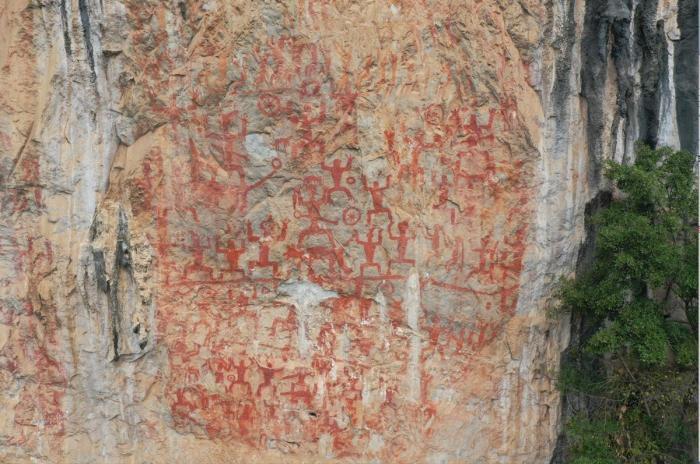 东西问朱秋平广西左江花山岩画为何让世界惊叹