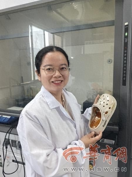 医疗康复设备有哪些西安电子科技大学研发柔性传感鞋垫 记者实地探访实验室_https://www.jmylbn.com_新闻资讯_第1张