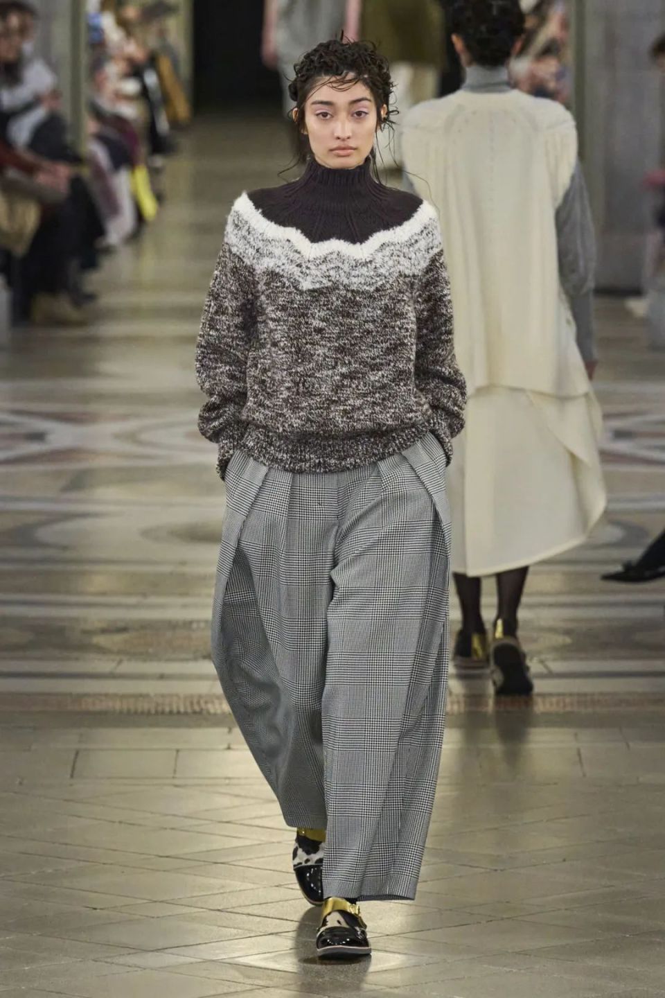 秀场上的30套时尚毛衣针织衫