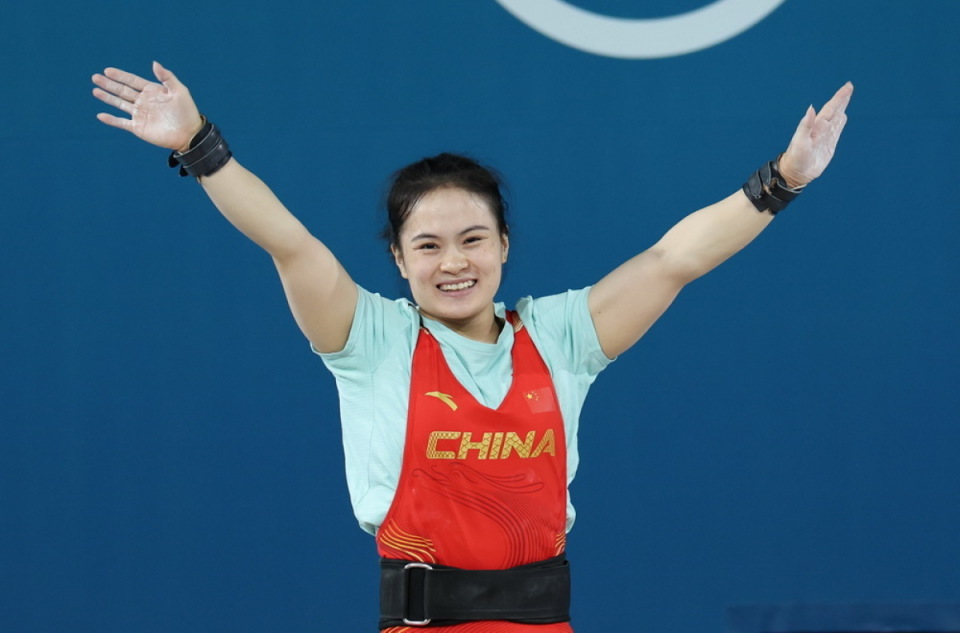 奥运"皓"外 | 举重女子59公斤级,罗诗芳破奥运纪录夺金!