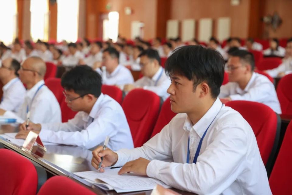 第九批援疆干部人才集中培训班开班 州领导作动员讲话_腾讯新闻