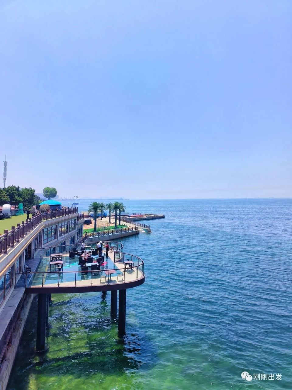 大连景点丨开发区红星渔村将军石