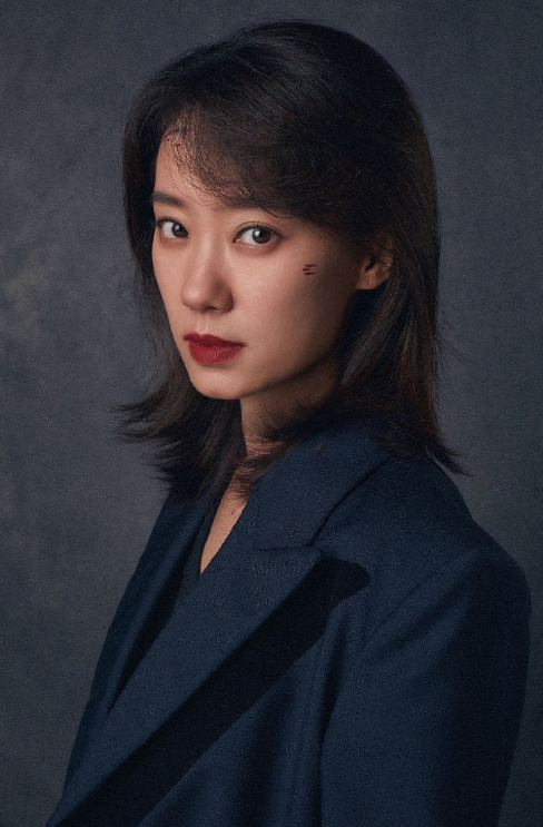 网友大女主电影的典范张小斐拯救嫌疑人演技获中戏教授点赞