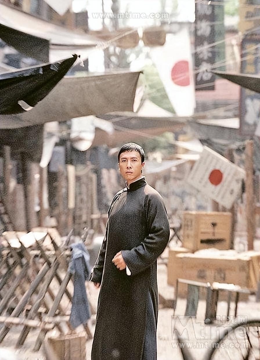 60岁甄子丹官宣3部新片,《叶问5》海报出炉:大家想我拍哪一个先?