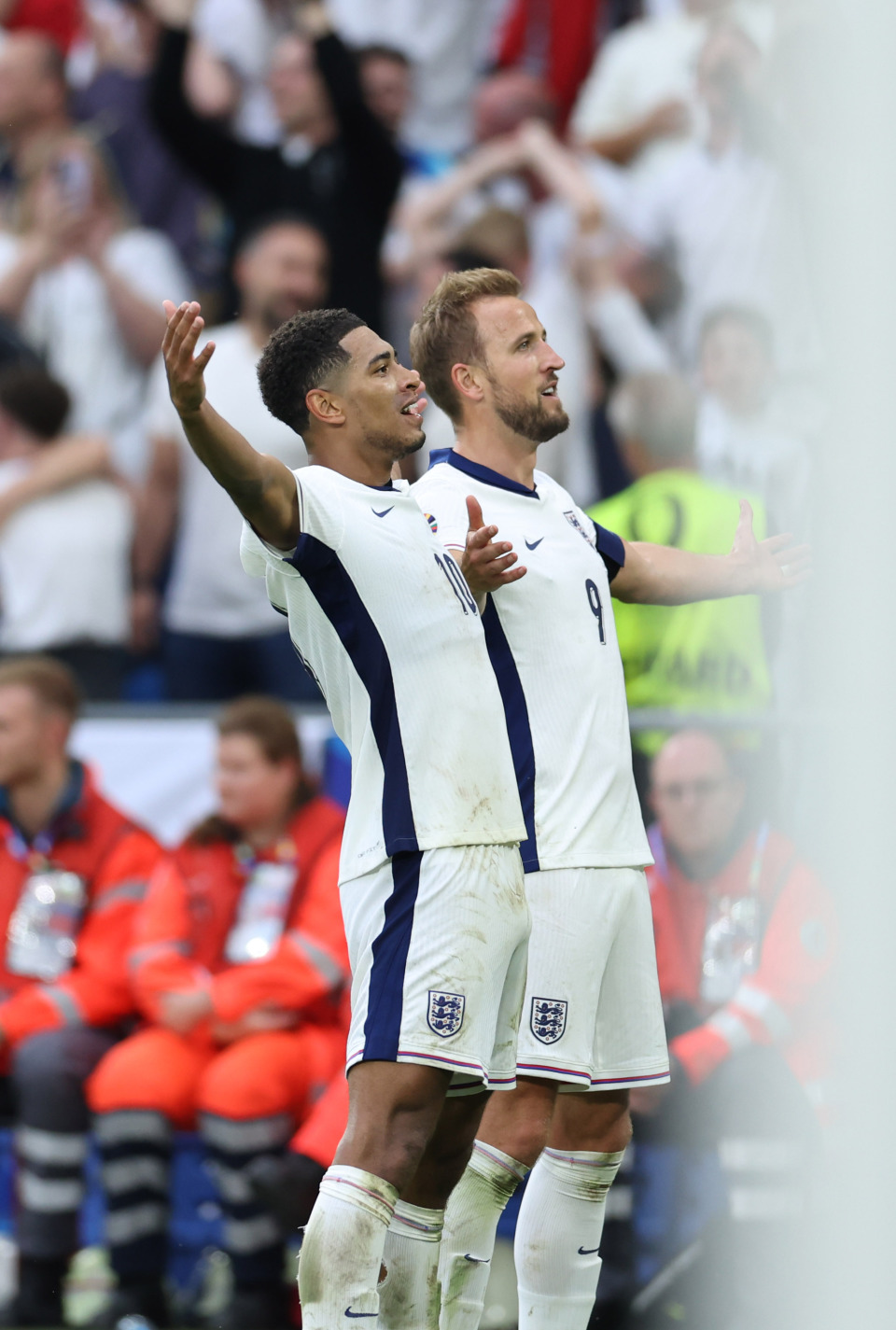 足球——欧锦赛:英格兰晋级八强