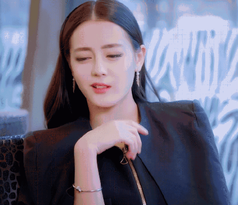 花少5里的迪丽热巴化妆真的是和克拉恋人里的高雯梦幻联动啦总感觉下