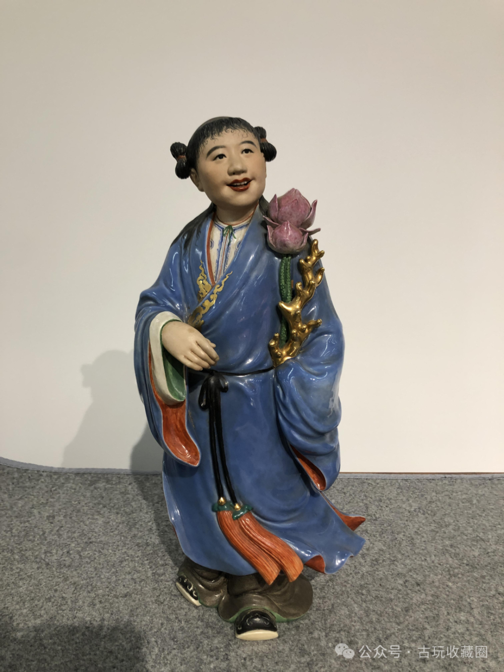 民国 曾龙升制粉彩和合二仙像