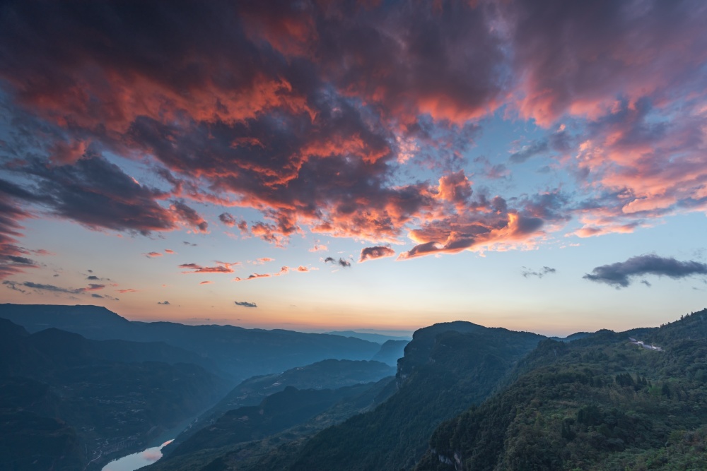 重庆最丑的旅游景点?实地打卡武隆白马山,结果却令人很意外_腾讯新闻