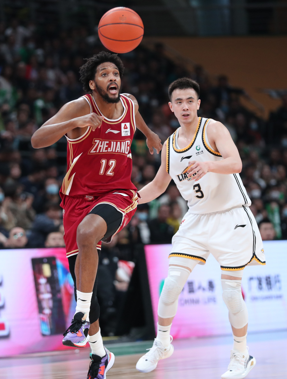 体育篮球cba总决赛辽宁本钢对阵浙江稠州金租2