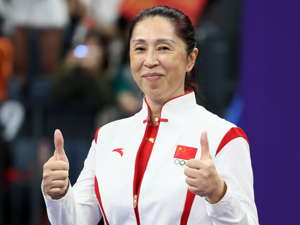 全力以赴冲击奥运资格——专访中国女篮主教练郑薇