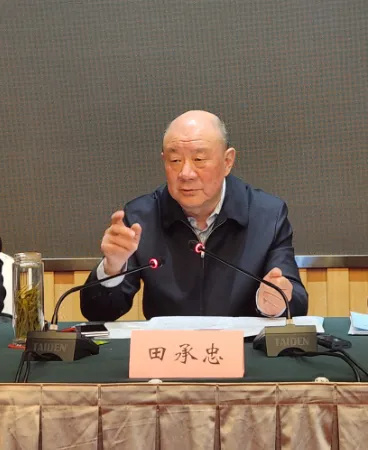 黄石市老促会,孝感市老促会和沙洋县老促会,枣阳市老促会4个单位作了