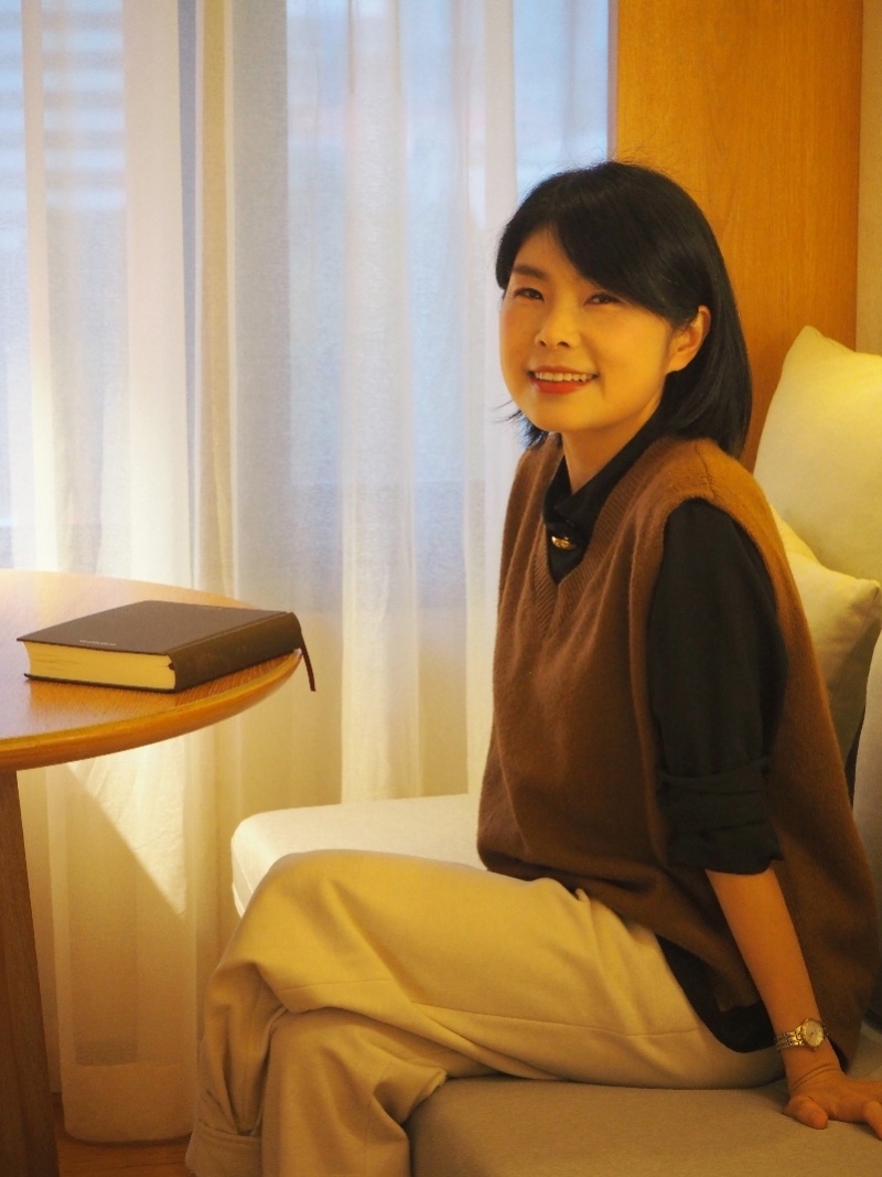 作家鲁敏谈昆德拉:曾掀起阅读热潮又遇冷,用轻盈包裹厚重