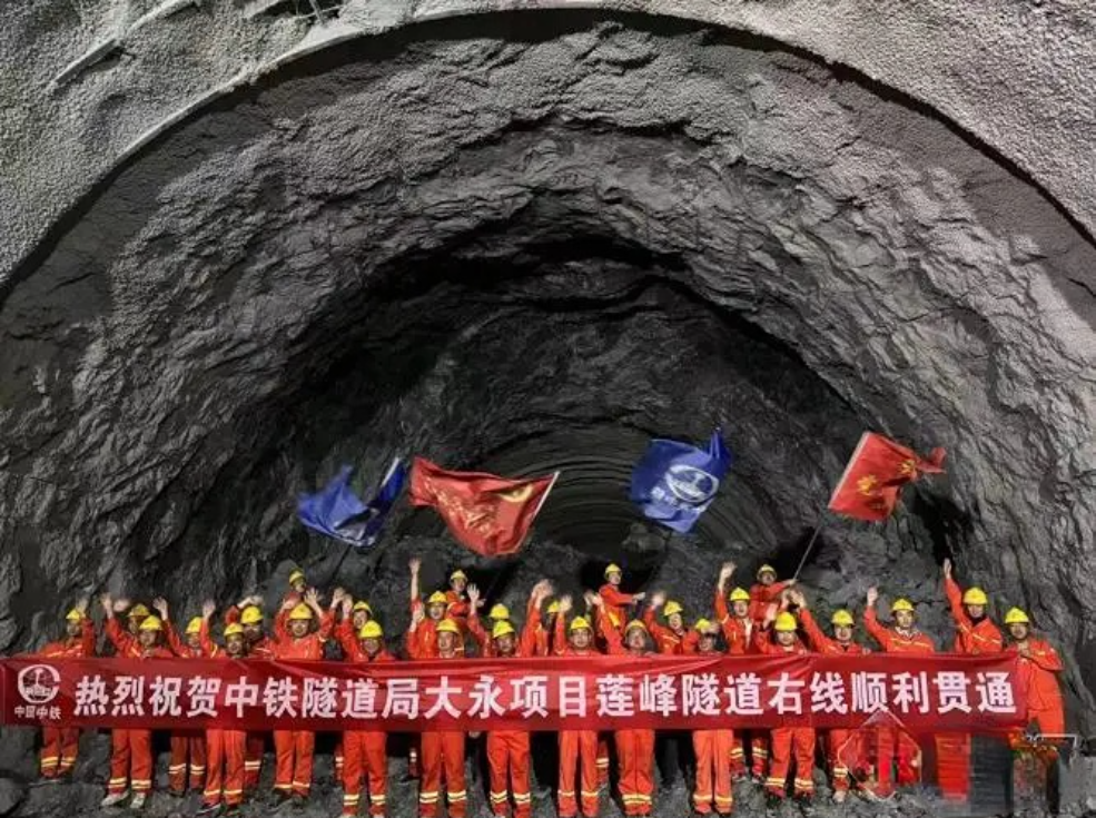 胜利在望,云南大关至永善高速将全线开通,沿途老百姓很开心