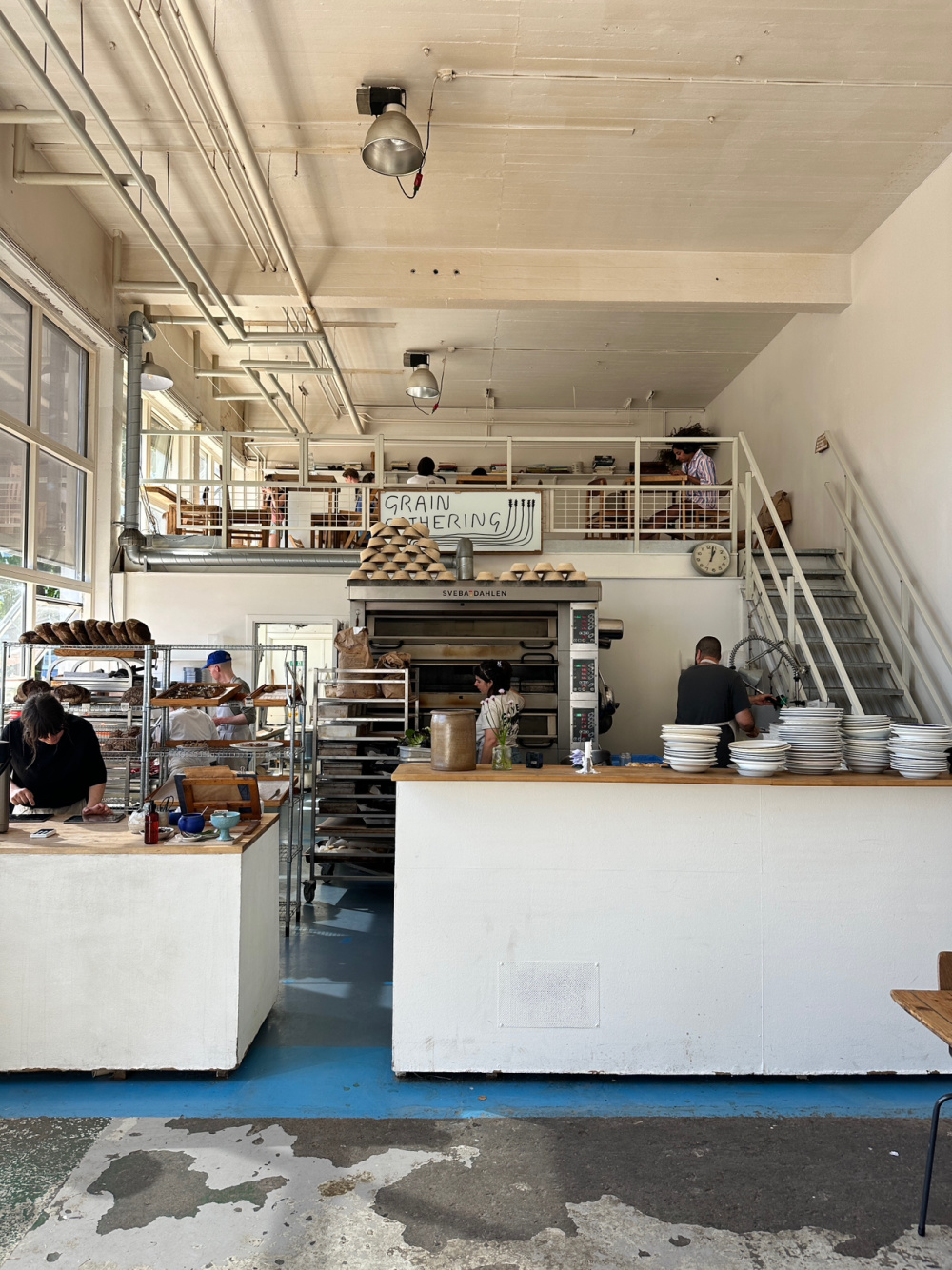 能吃出松弛感的早餐店00这种装修叫什么风?