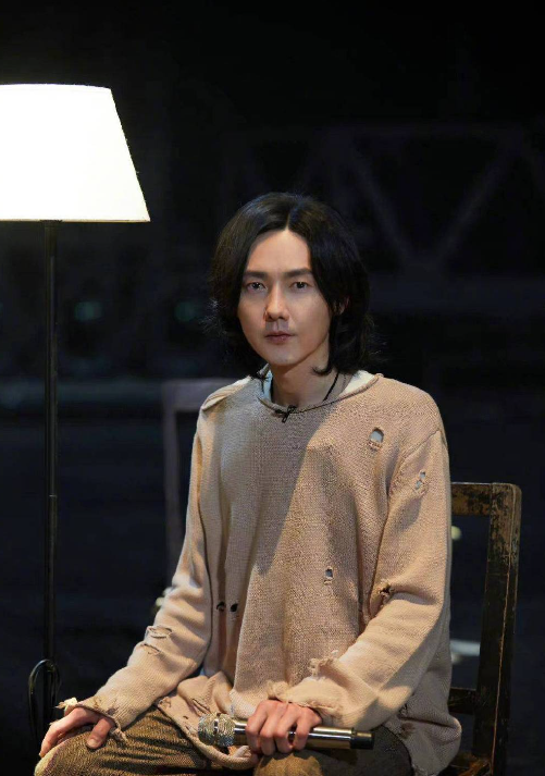 黄义达与唐嫣经纪人恋情曝光,网友:意想不到的组合!