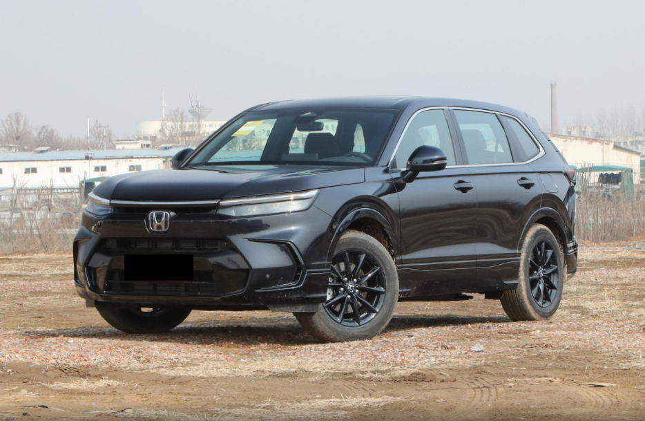 1万元,只不过2024款车型只有两款锐·混动版本,其入门门槛本身较高