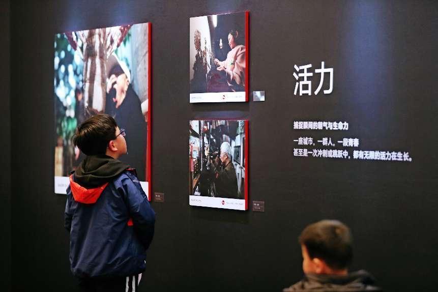 体验手机拍照乐趣小米重庆影像展亮相江北区