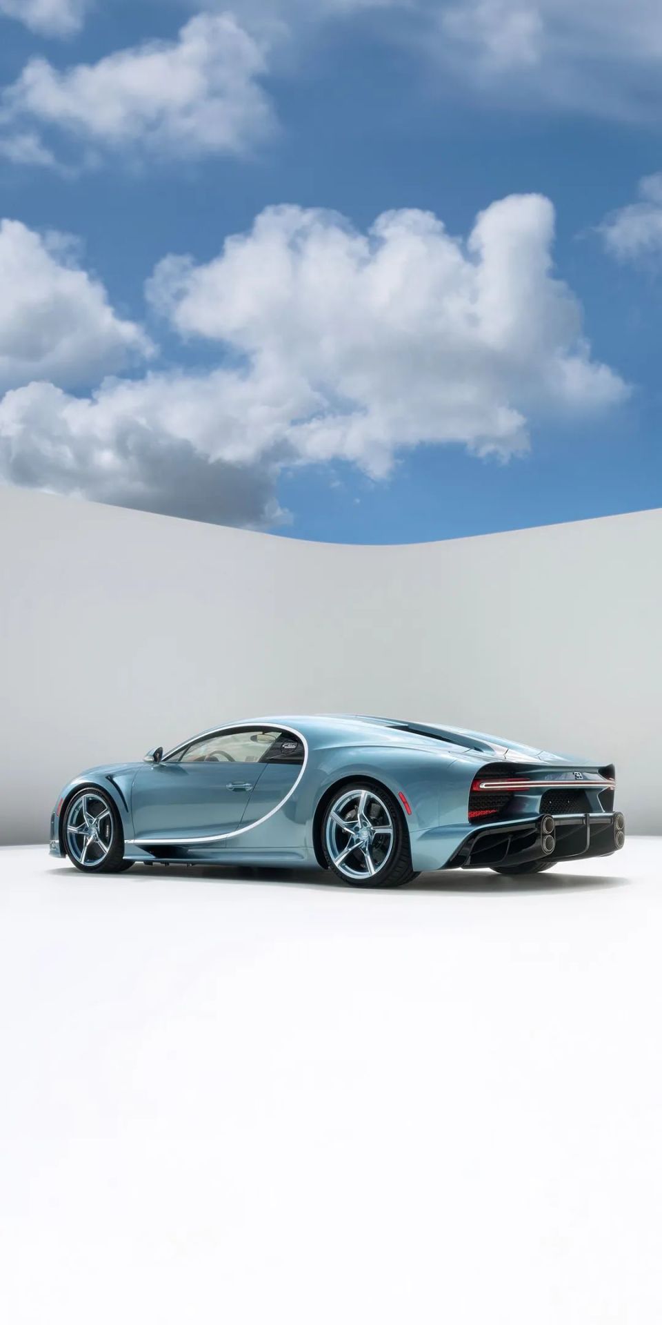 这辆私人订制的布加迪是老婆70岁生日礼物_腾讯新闻