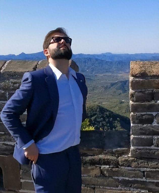 "85后"智利总统,来了趟中国