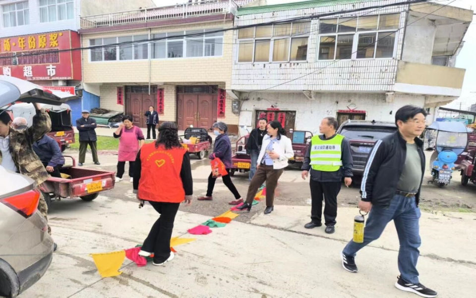寿县保义镇:开荒"三月三"文化节期间积极开展道路交通安全意识提升