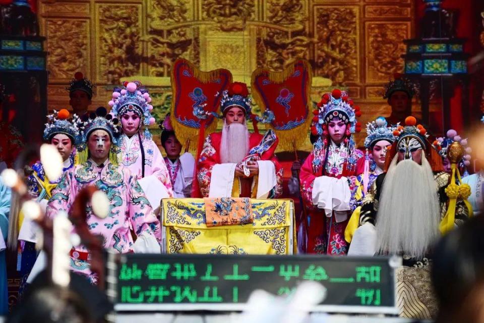 安万秦腔何以火爆出圈——“安万现象”观察_腾讯新闻