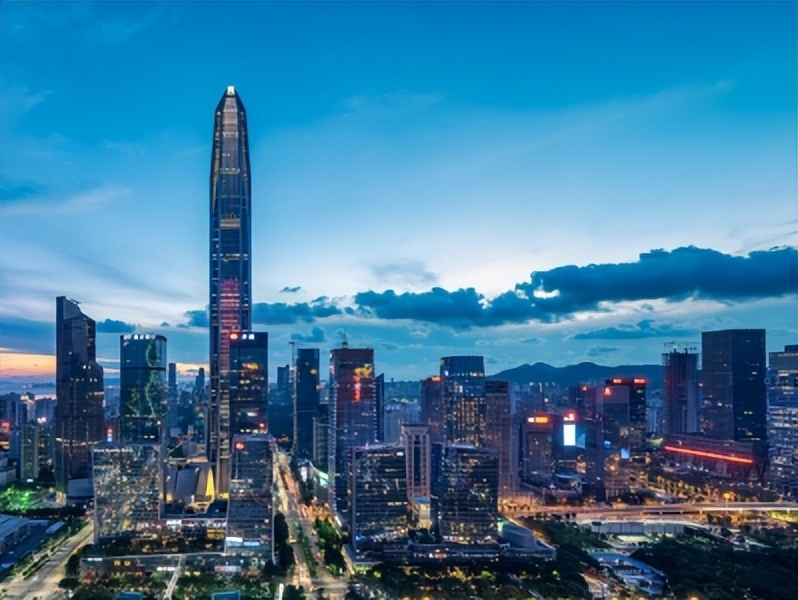 精心擘画了深圳打造更具全球影响力的经济中心城市和现代化国际大都市