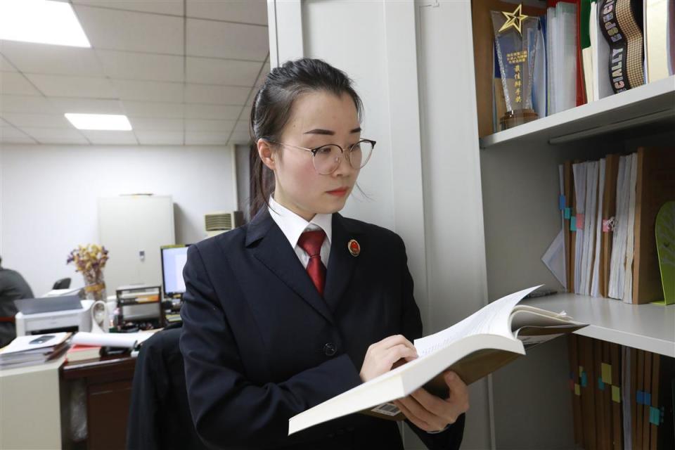 检察"多面手"沈洁,被最高检记一等功_腾讯新闻