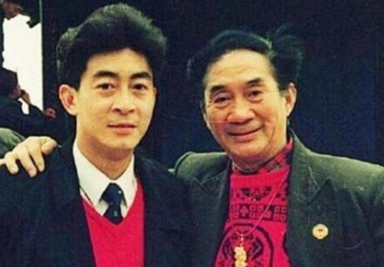 找来找去,导演找到了南派猴王章宗义,他在这方面的表演,也是惊艳绝伦.