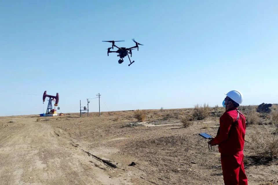 新疆油田首个5G示范智慧油区高效建成_腾讯新闻