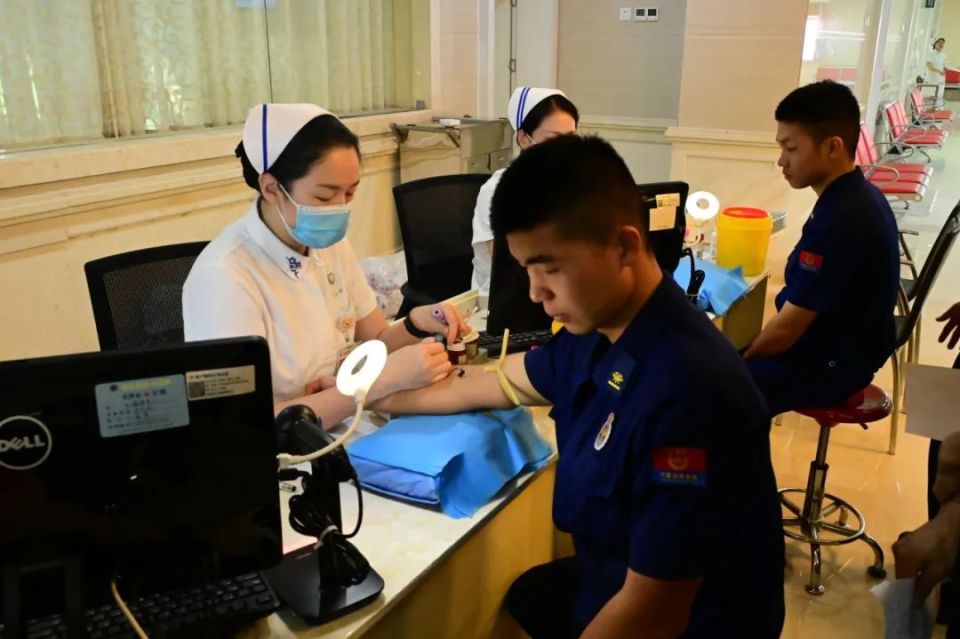 开展年度体检工作,为消防救援人员健康"保驾护航"