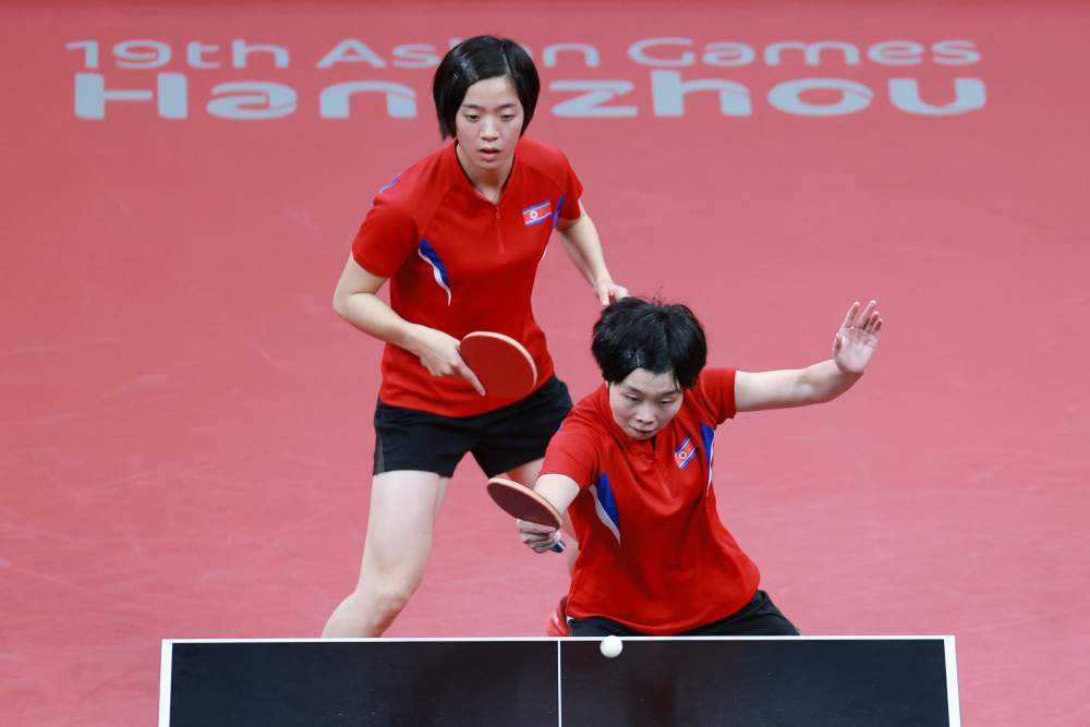 乒乓球——朝鲜组合嵯水影/朴水镜晋级女双决赛-腾讯新闻