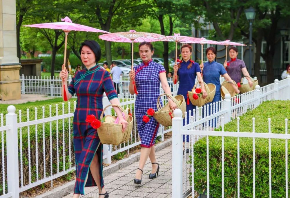 土布旗袍秀传统文化潮