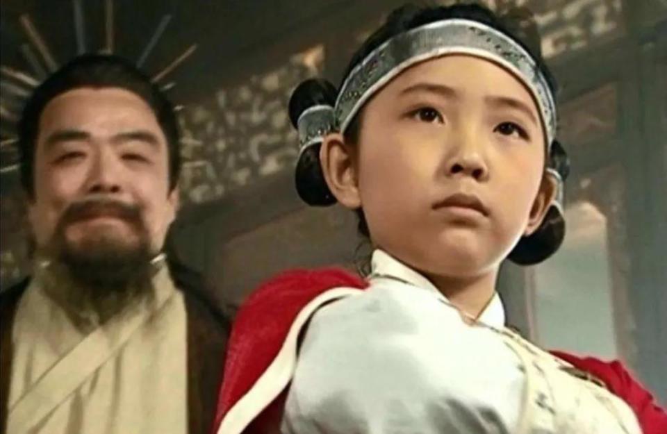 和《沧浪剑法》,连不可一世的快活王都能斗上一斗,自然要胜过了王怜花