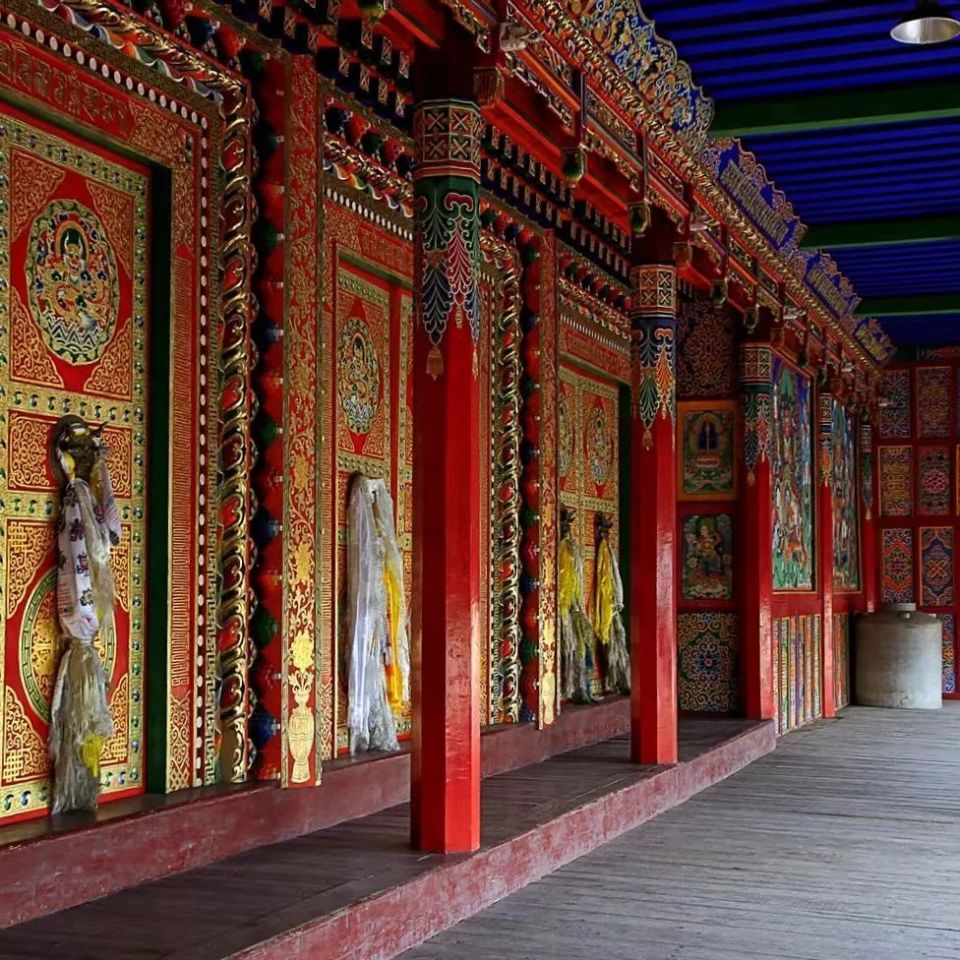 广惠寺03spring大通康乐山庄位于青海省西宁市大通县东峡林区境内的