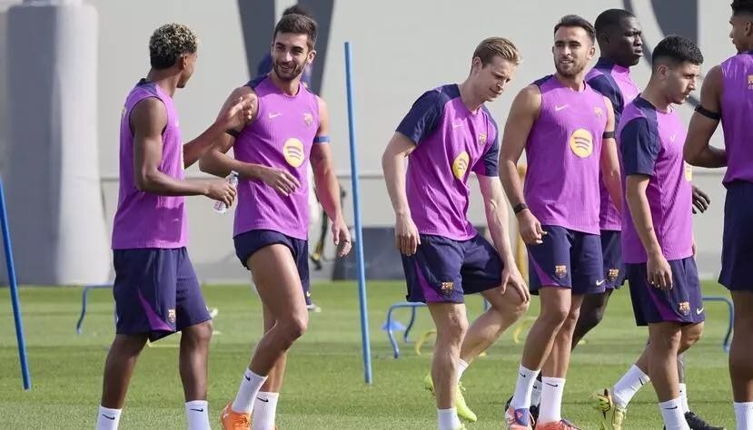 每体：马马杜意外参加巴萨一线队训练，哈维曾重点关注他